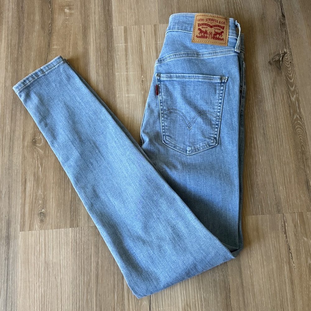Levi’s Mile High Super Skinny Jeans Size 27